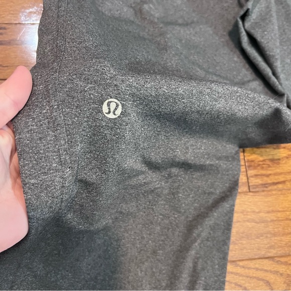 97. Men’s size large gray / grey athletic pants / sweatpants / sweats wide leg - Picture 2 of 11